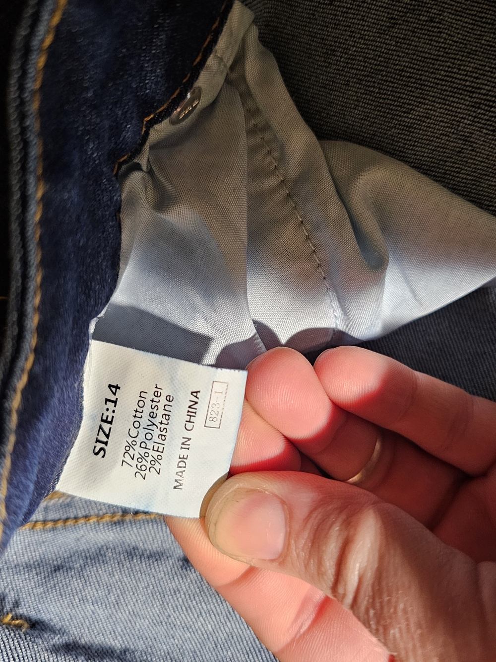 High-Waisted Wide-Leg Jeans - Dark Blue - Picture 5 of 11